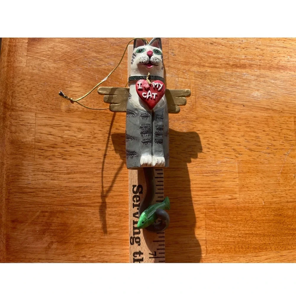 Cat Ornaments Set of 3 Gently Used All have‎ hearts One Resin 2 Wooden